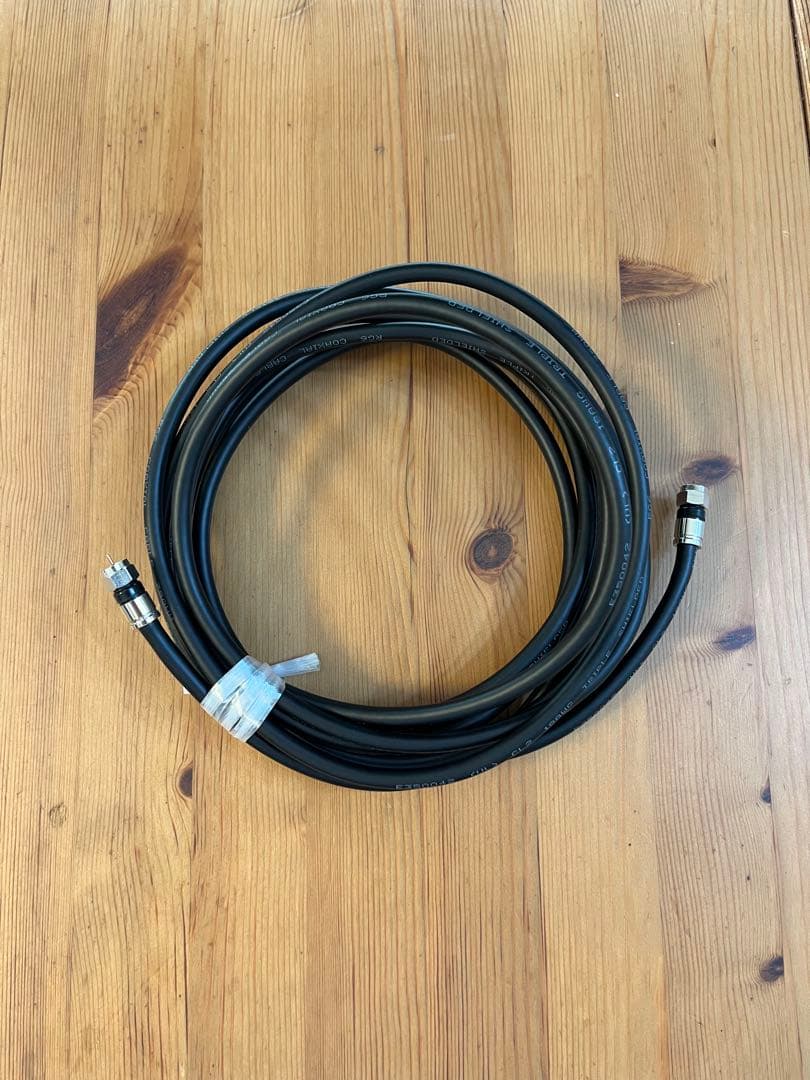 マクスゼン　液晶テレビ32型　J32SK03 黒2本足スタンド