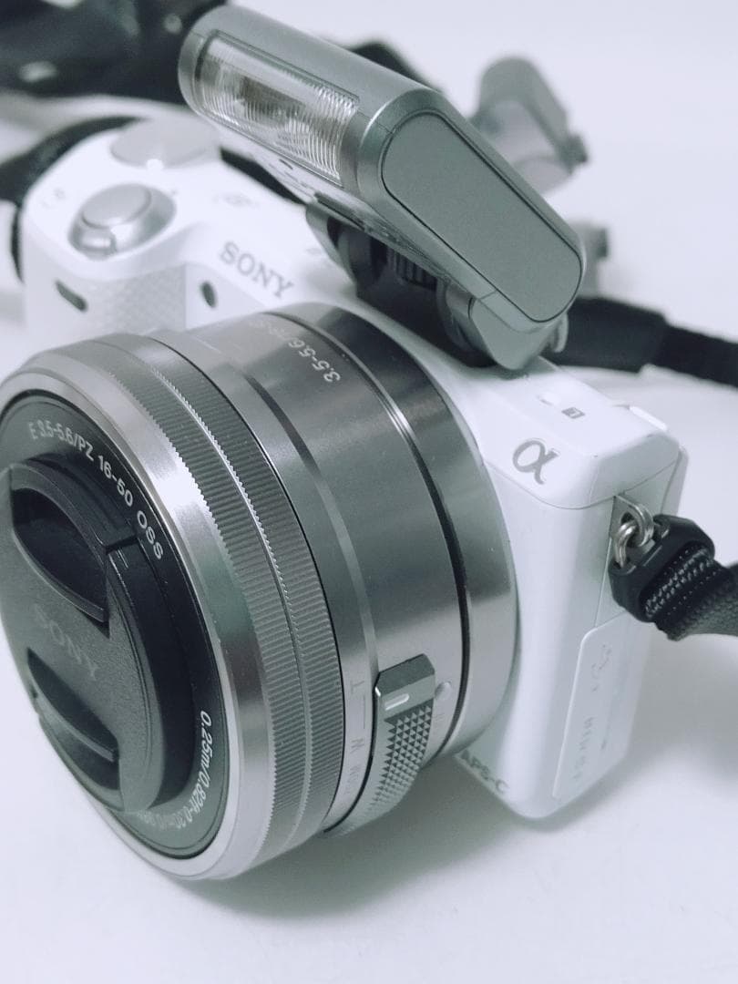 SONY ソニー デジタル一眼カメラ NEX-5T ホワイト