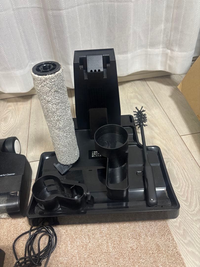 Haier ハイアール　コードレス式床拭き掃除機　JC-M1NJ-W