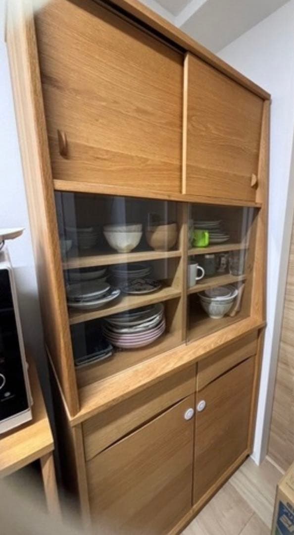 unico 木製食器棚 ガラス扉付き 4段