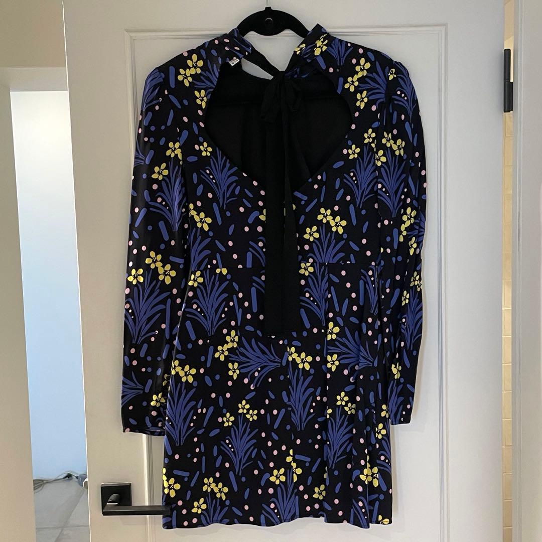 SelfPortrait花柄バックオープン ミニワンピース