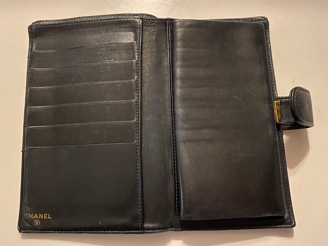 お得！CHANEL キャビアスキン　ガマ口　ブラック 長財布！
