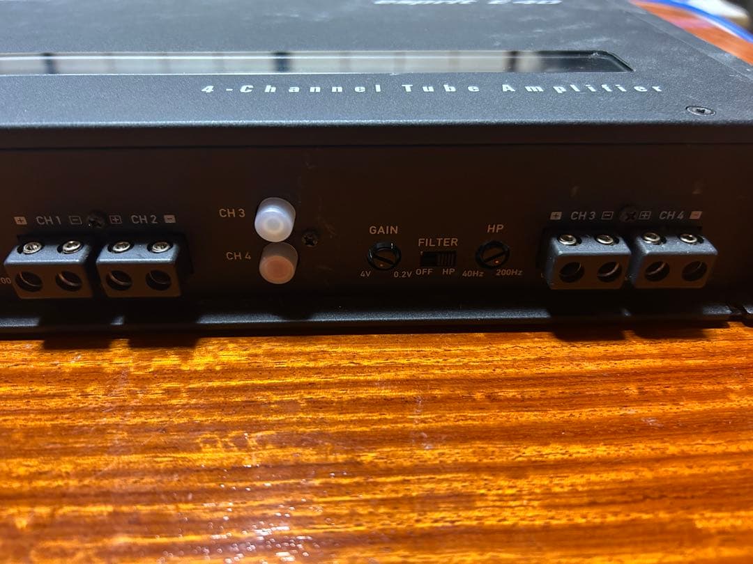 カーオーディオ HELIX esprit E40 4Channel Tube Amplifier