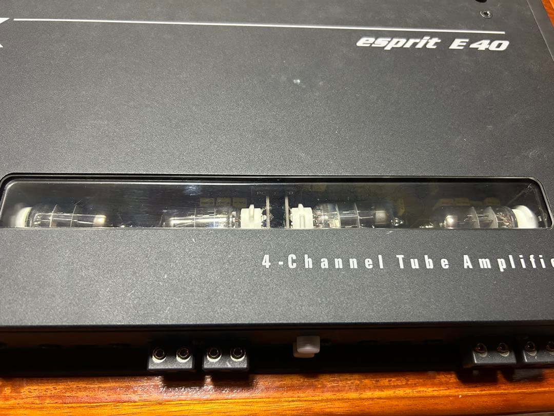 カーオーディオ HELIX esprit E40 4Channel Tube Amplifier
