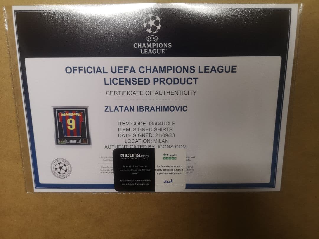 ズラタンイブラヒモビッチ　バルセロナ09/10 ICONSサインユニフォーム