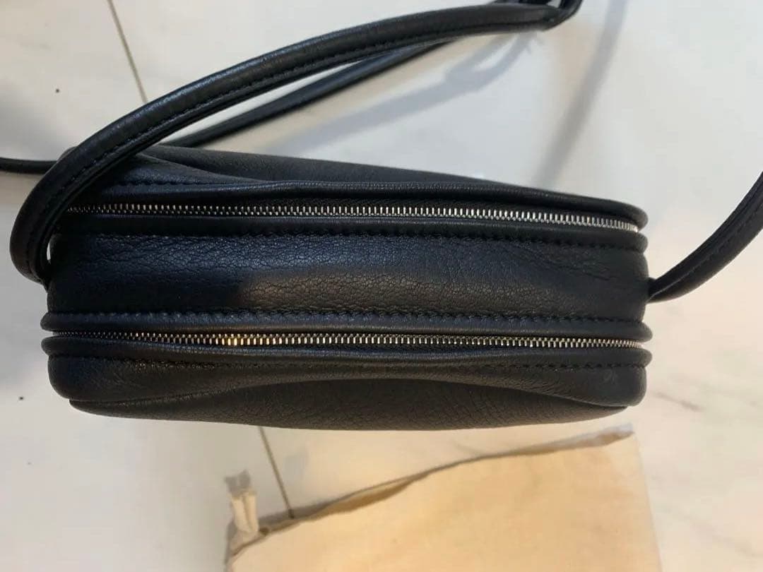 アエタ　Aeta SQUARE ショルダーバッグ(W16㎝ H14㎝D7㎝)