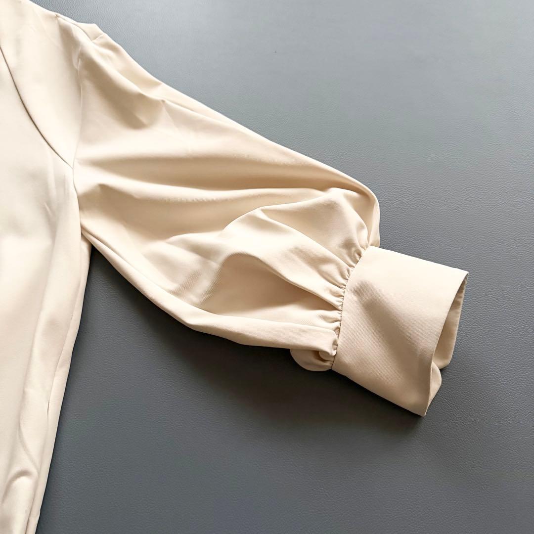 23SS 【アドーア】プルオーバーワンピース38 ボリュームスリーブ ベージュ