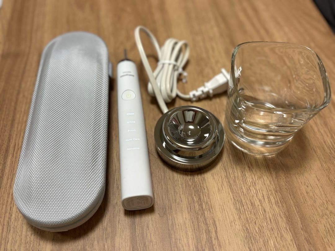 フィリップス ソニッケアー ダイヤモンドクリーン 電動歯ブラシ本体 ケース