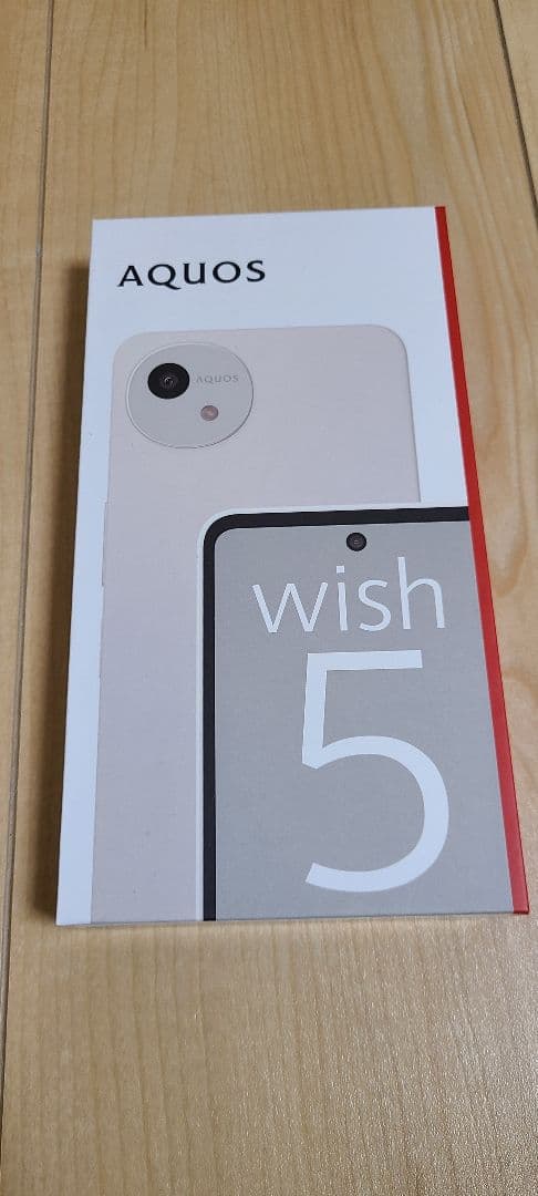新品未使用　docomo AQUOS wish 5　SH-52F　ユキ本体