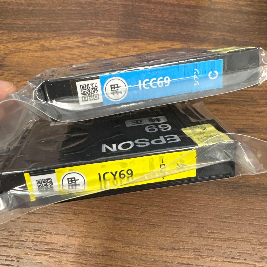 EPSON インクまとめ売り　インクカートリッジ69 4色セット　マグカップなど