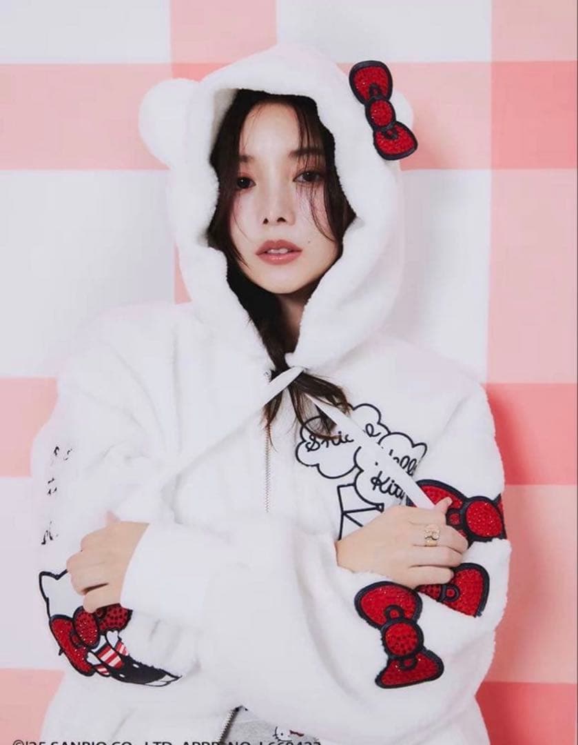 i*n様 スナイデル♡ハローキティ プレミアムパーカー　ホワイト