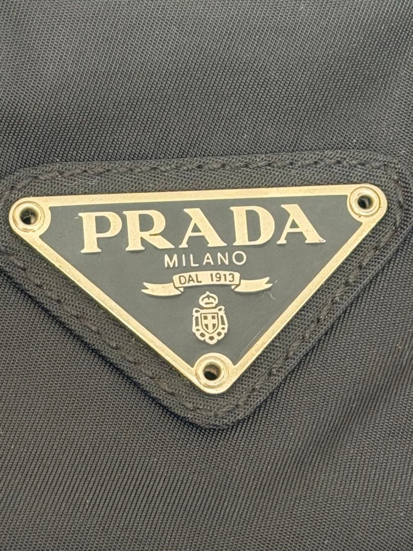 値下げしますね。PRADA 黒 ナイロン トートバッグ