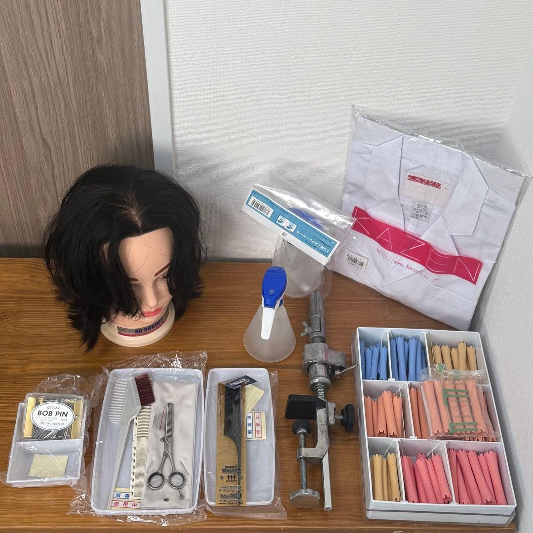 ワインディングウィッグ　美容師　国家試験　すきバサミ　コーム