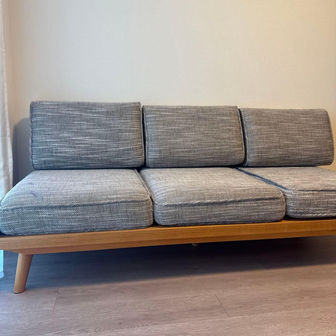 Y*A　UNICO ソファ　3人掛け（オットマン付）