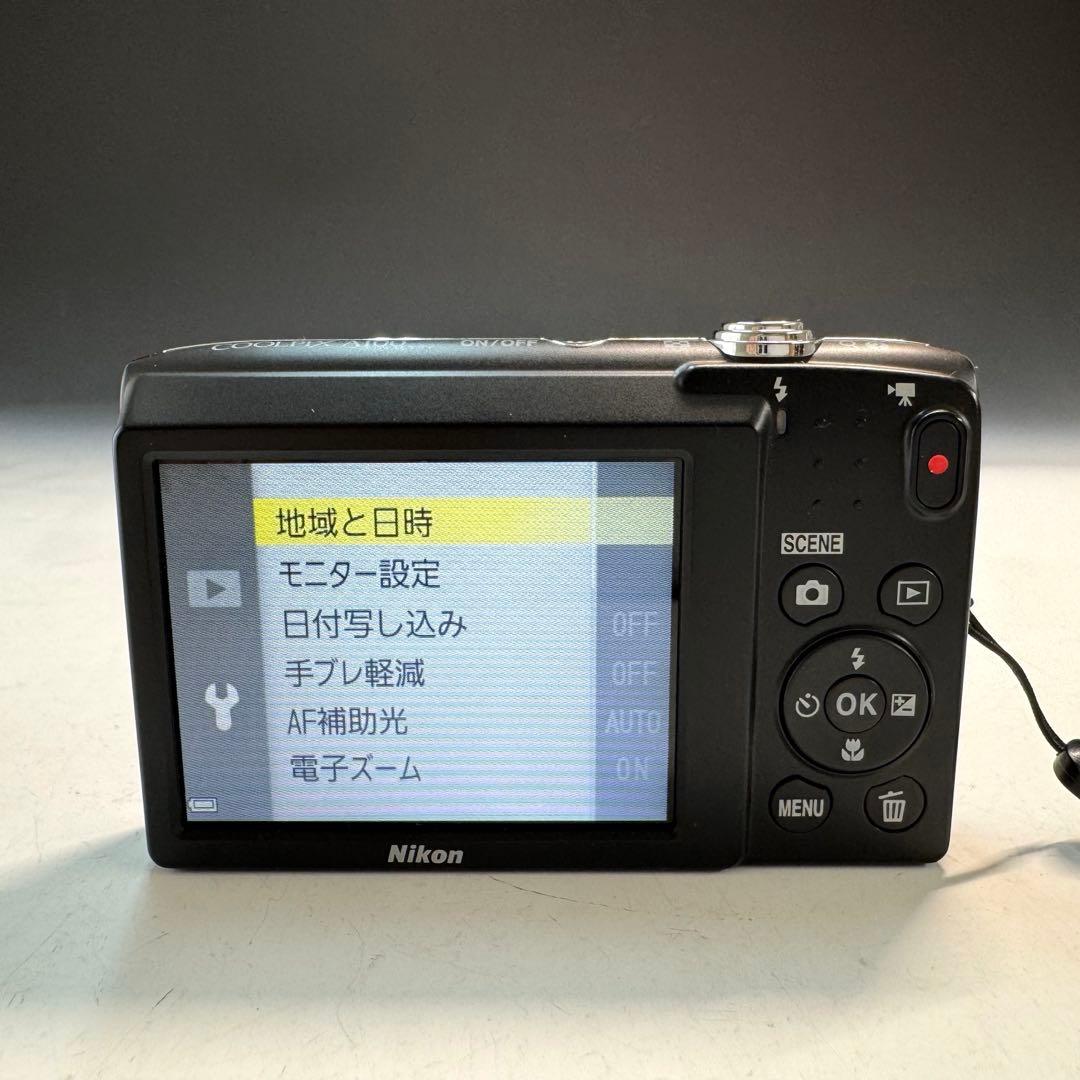 Nikon ニコン　デジタルカメラ COOLPIX　クールピクス A100 赤