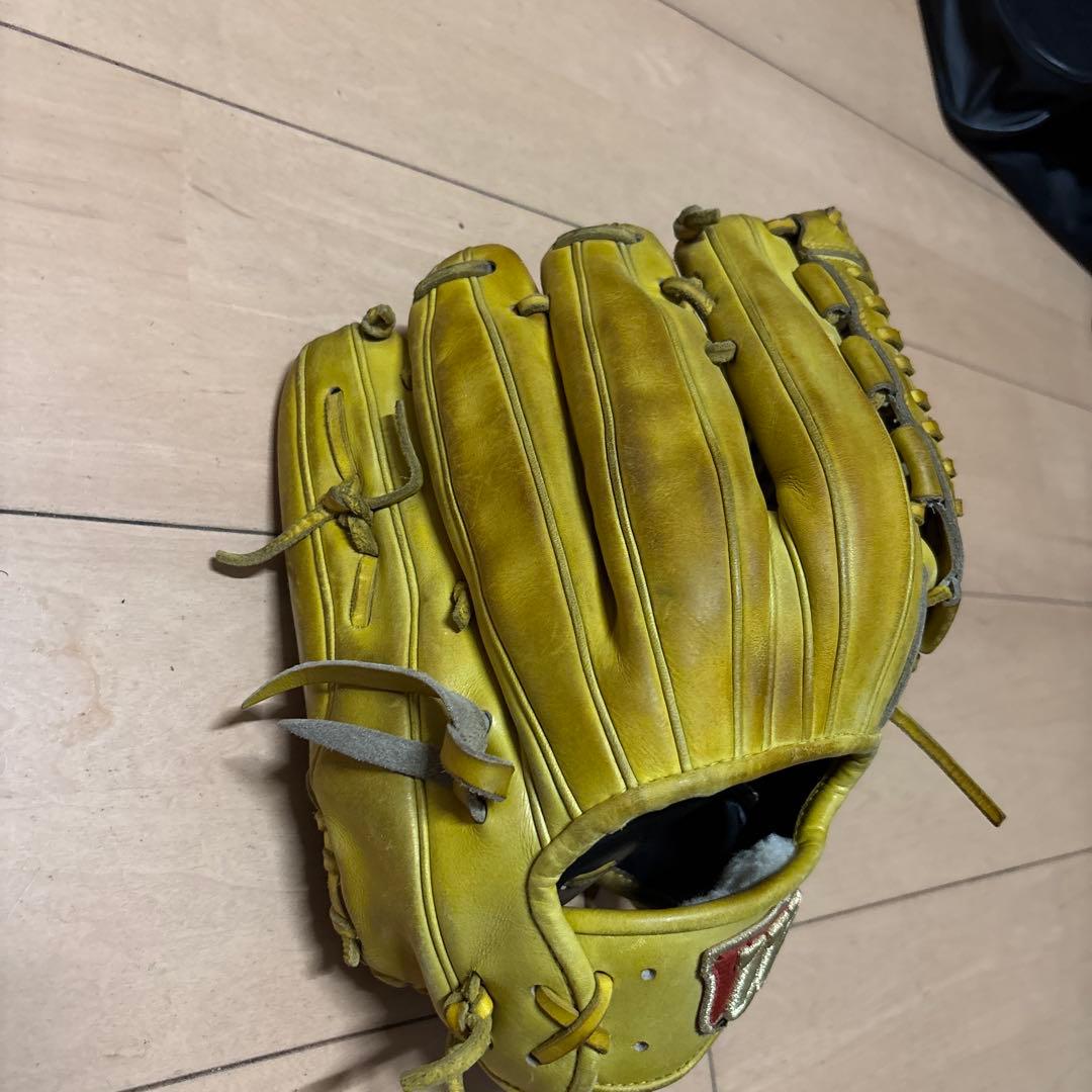 Wilson 硬式グローブ イエロー