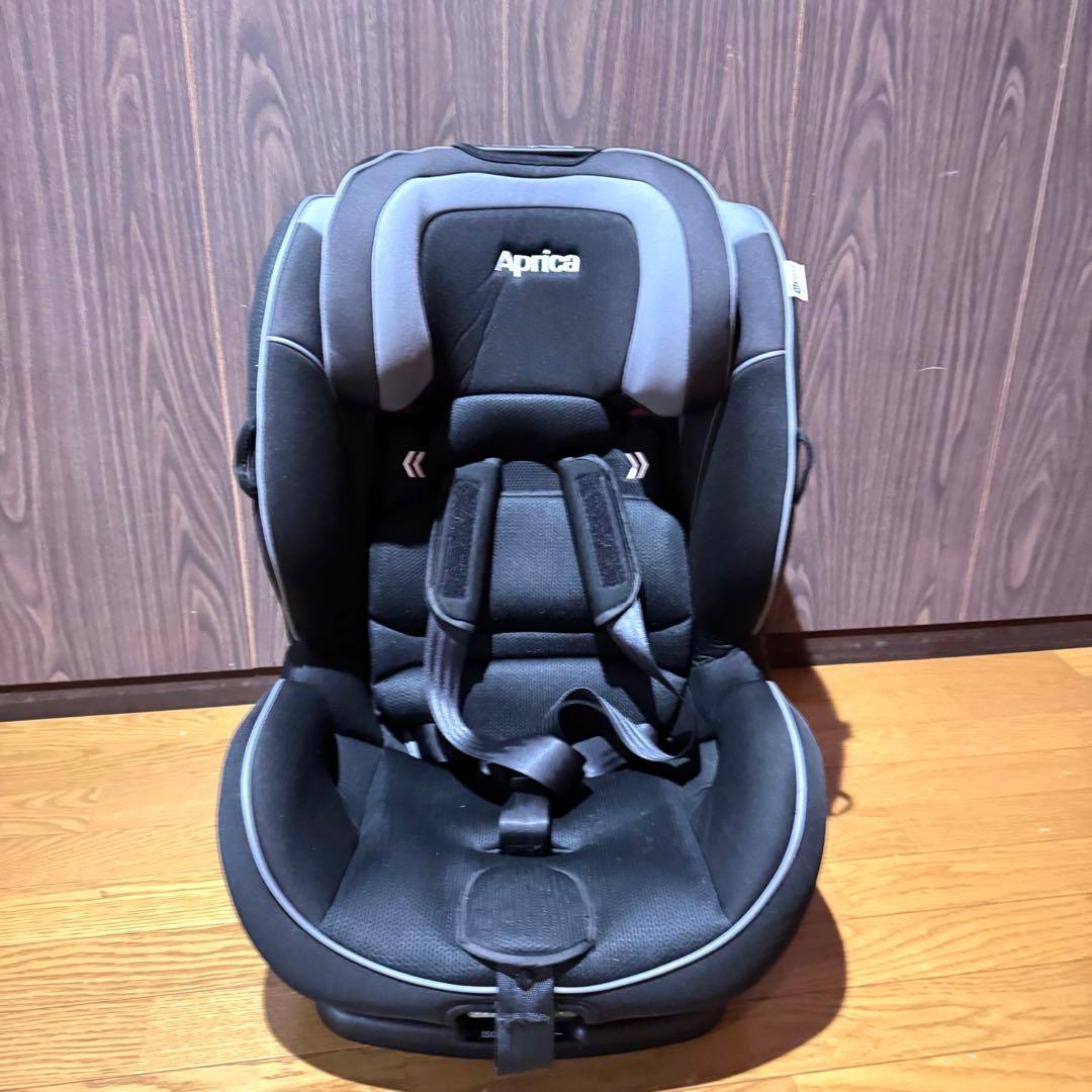Aprica チャイルドシートISOFIX form fit フォームフィット