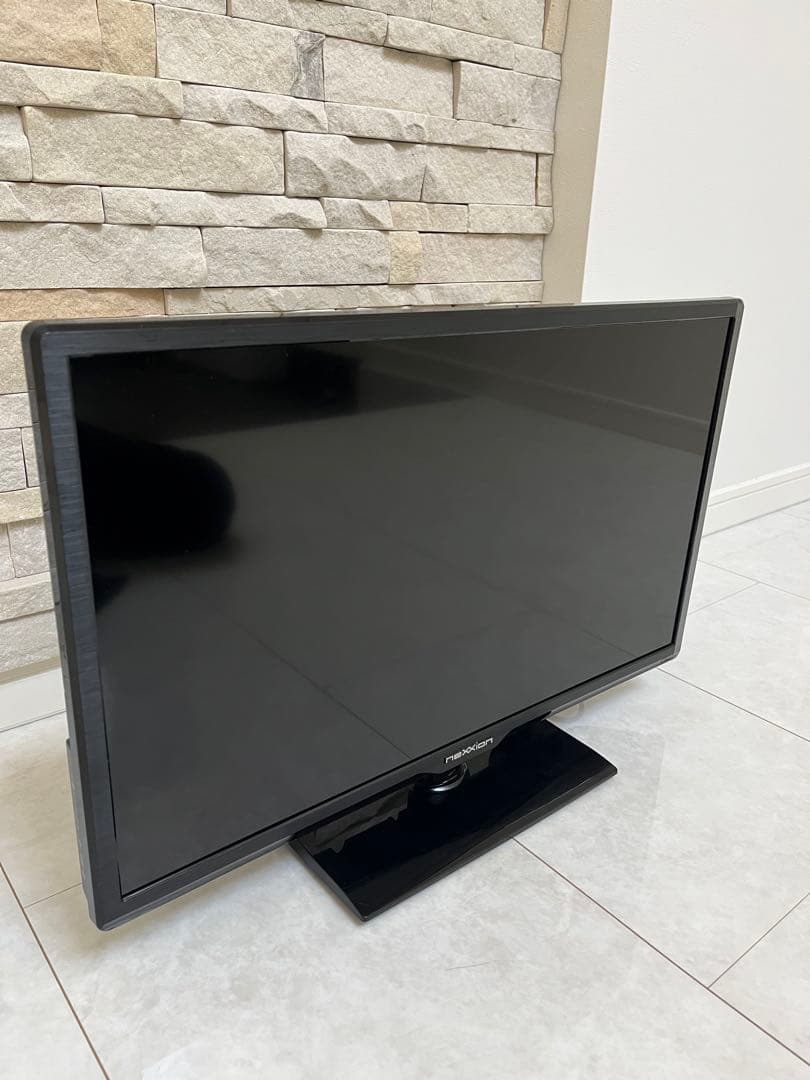 nexxion 24V型 液晶テレビ DVDプレーヤー内蔵 20年製 リモコン付