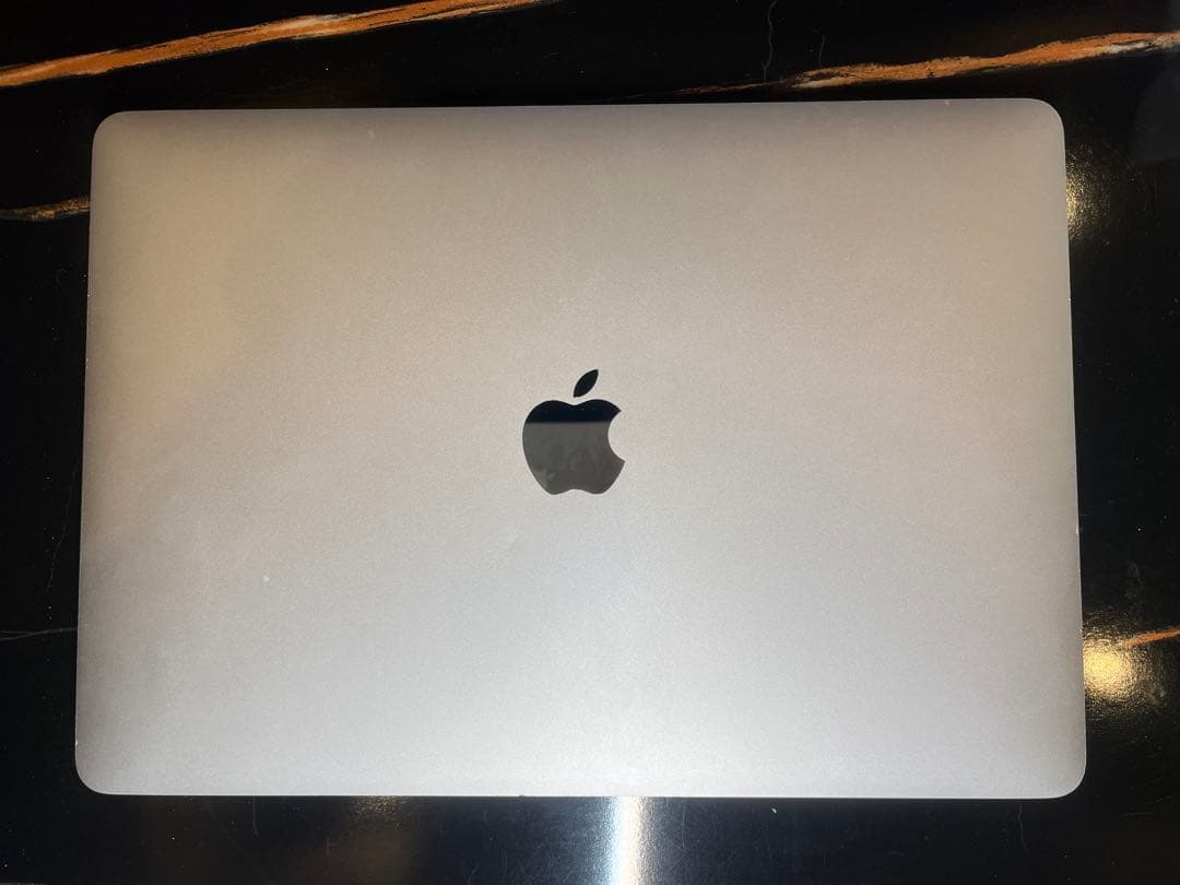 Apple MacBook Air A1932 シルバー