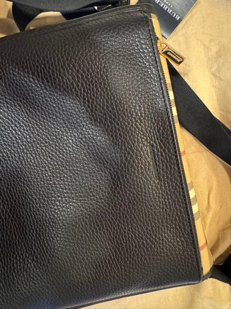 Burberry London ブラック ショルダーバッグ