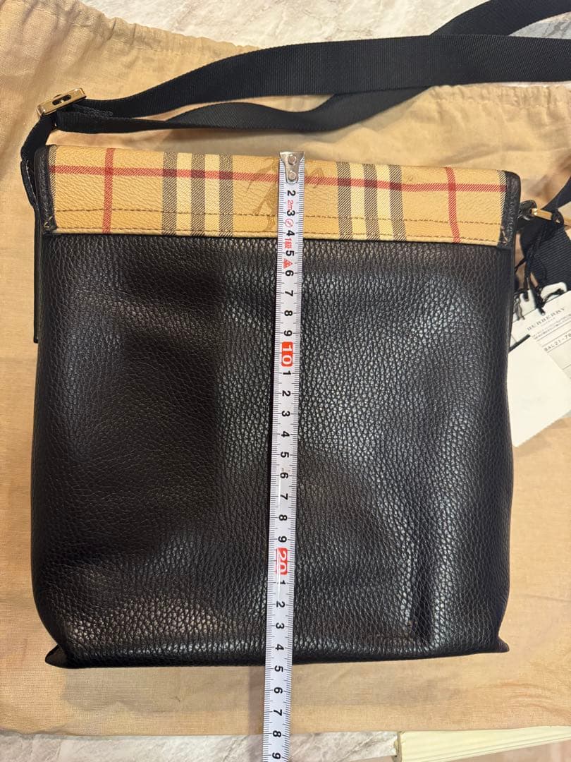 Burberry London ブラック ショルダーバッグ