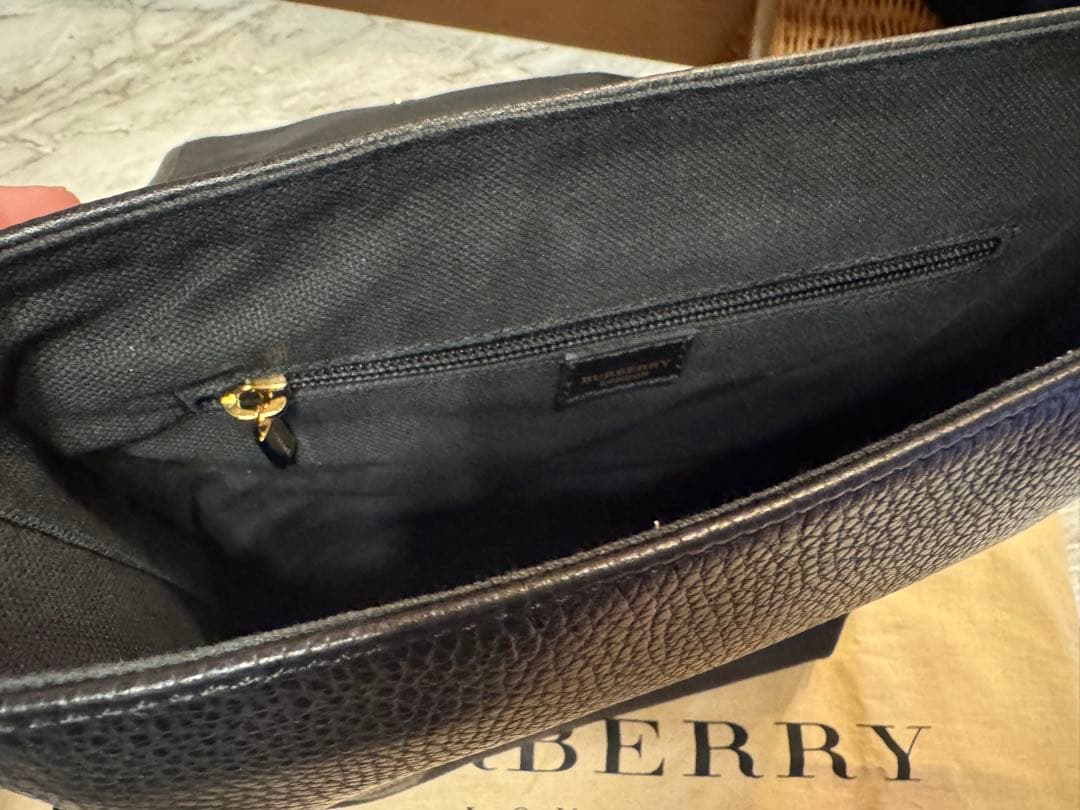 Burberry London ブラック ショルダーバッグ