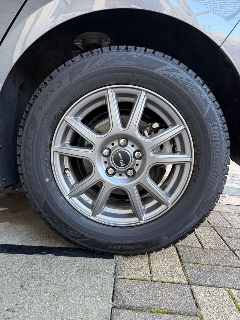 ブリジストン　ブリザックVRX3