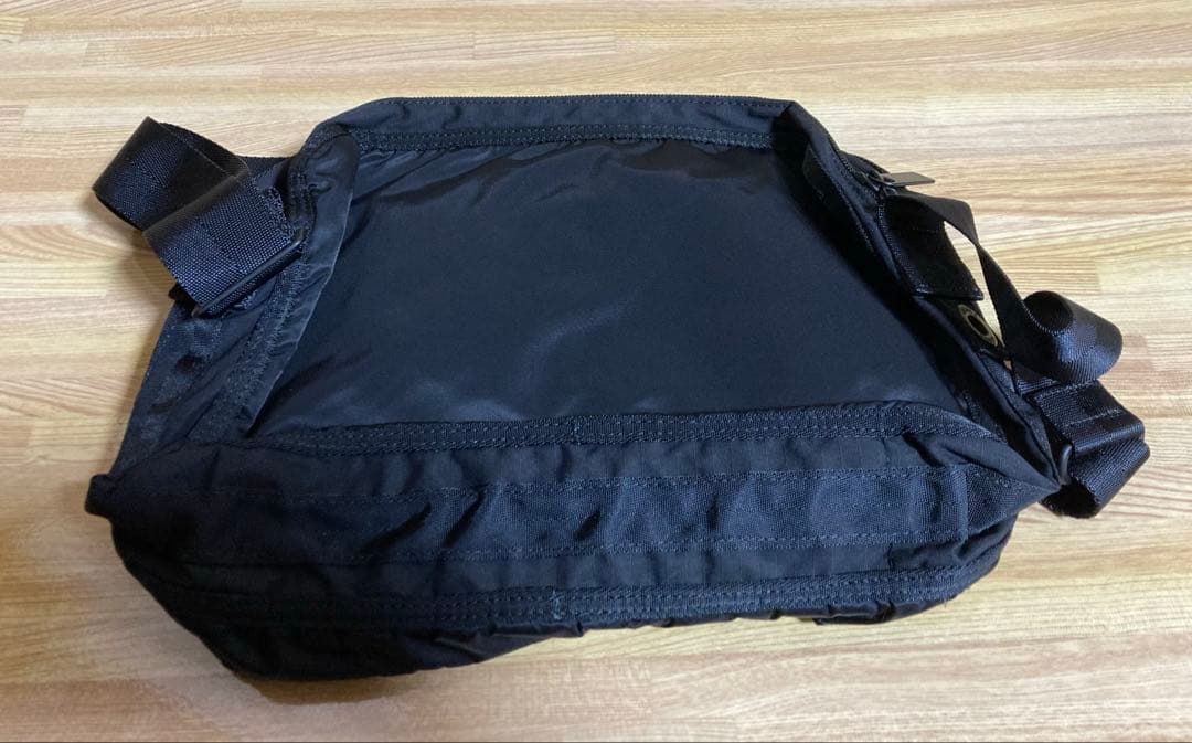 POTER ポーター フレーム ショルダーバッグ　ブラック　S