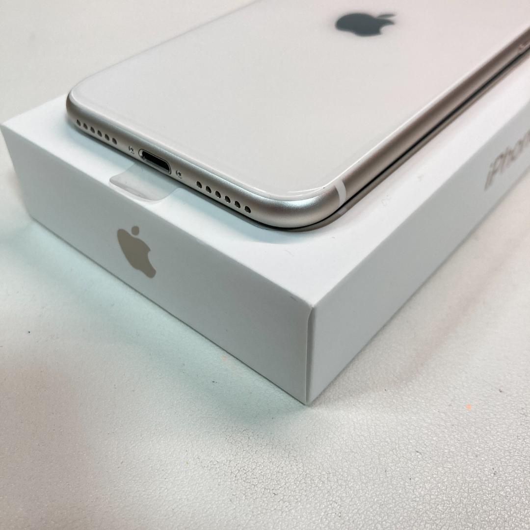 iPhoneSE3 64gb【極美品☆新品バッテリー】