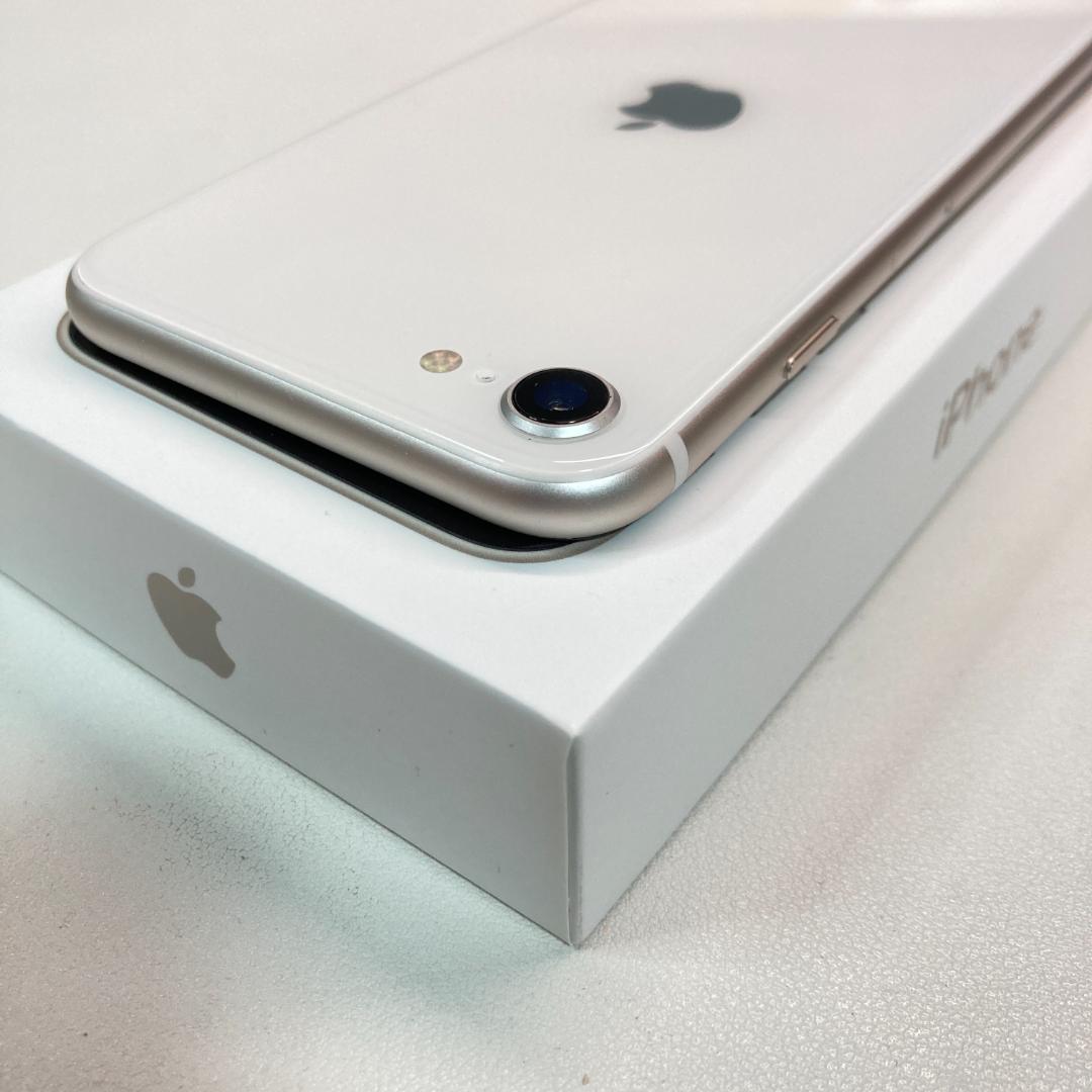 iPhoneSE3 64gb【極美品☆新品バッテリー】