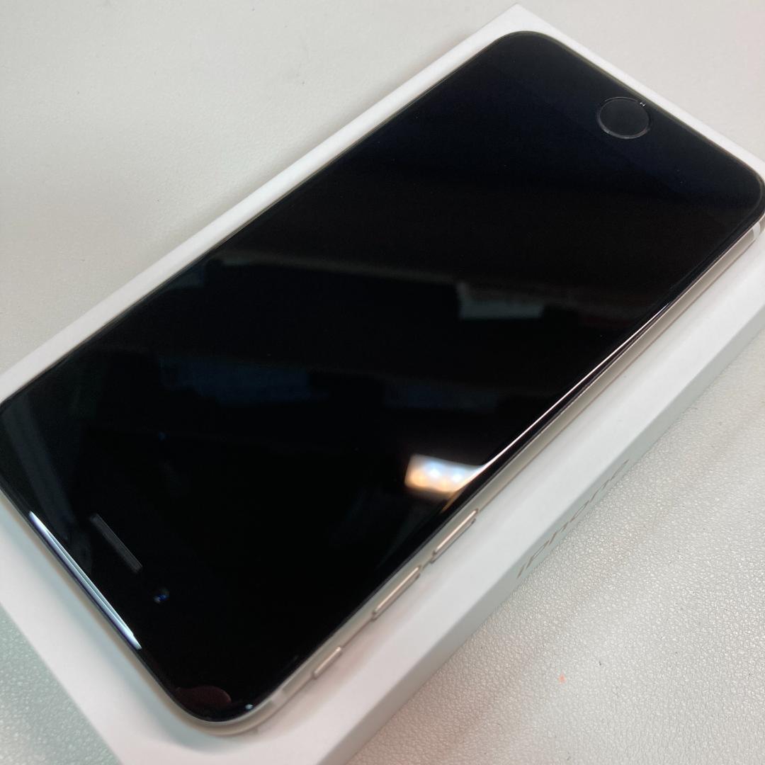 iPhoneSE3 64gb【極美品☆新品バッテリー】