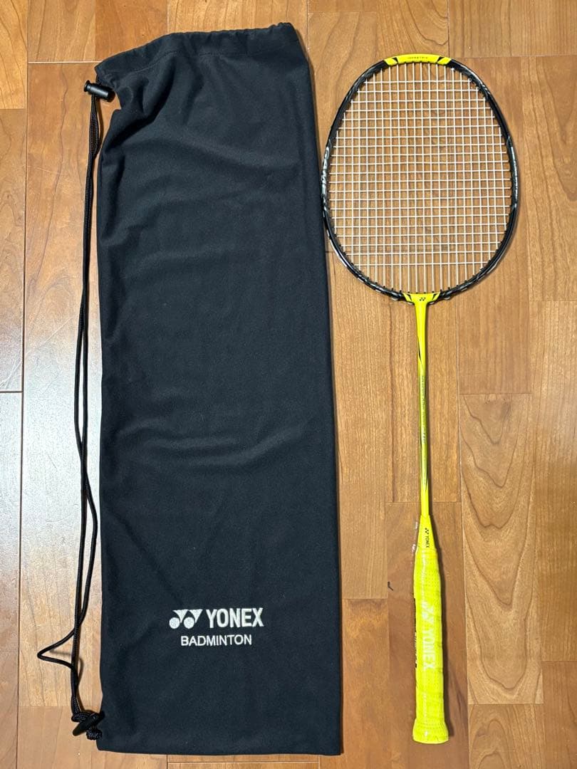【美品】YONEX バドミントンラケット NANOFLARE 1000 GAME