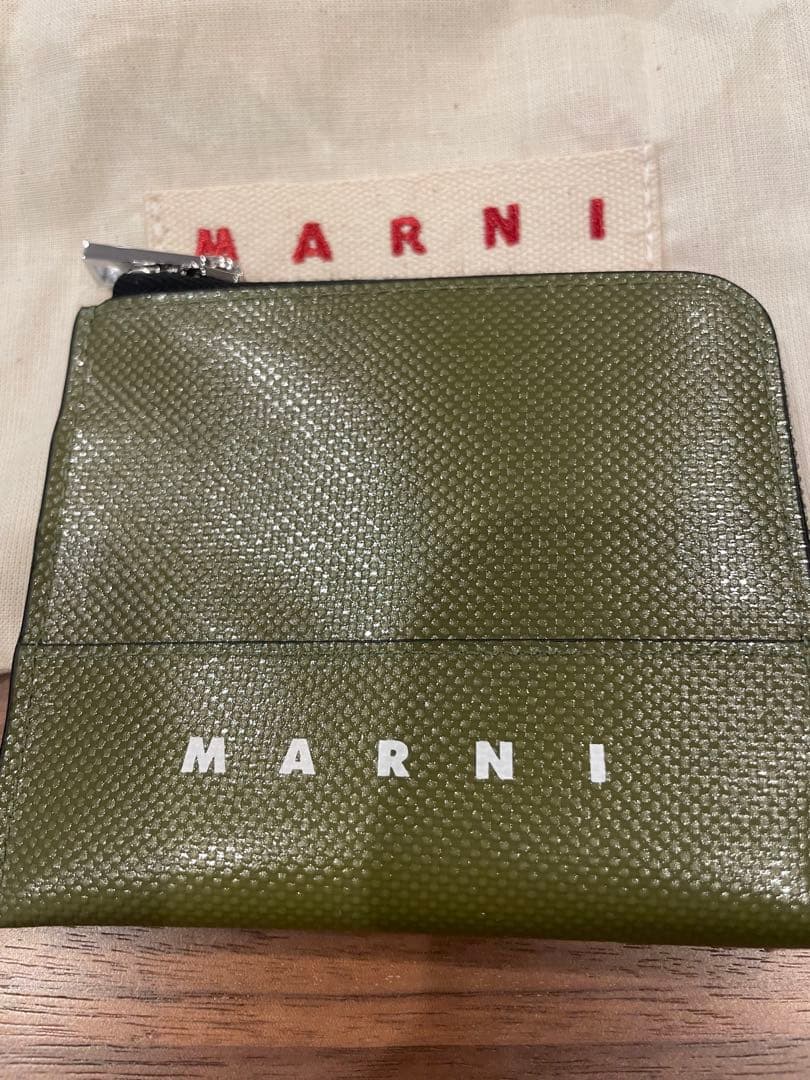 マルニ　ケース　グリーン　新品