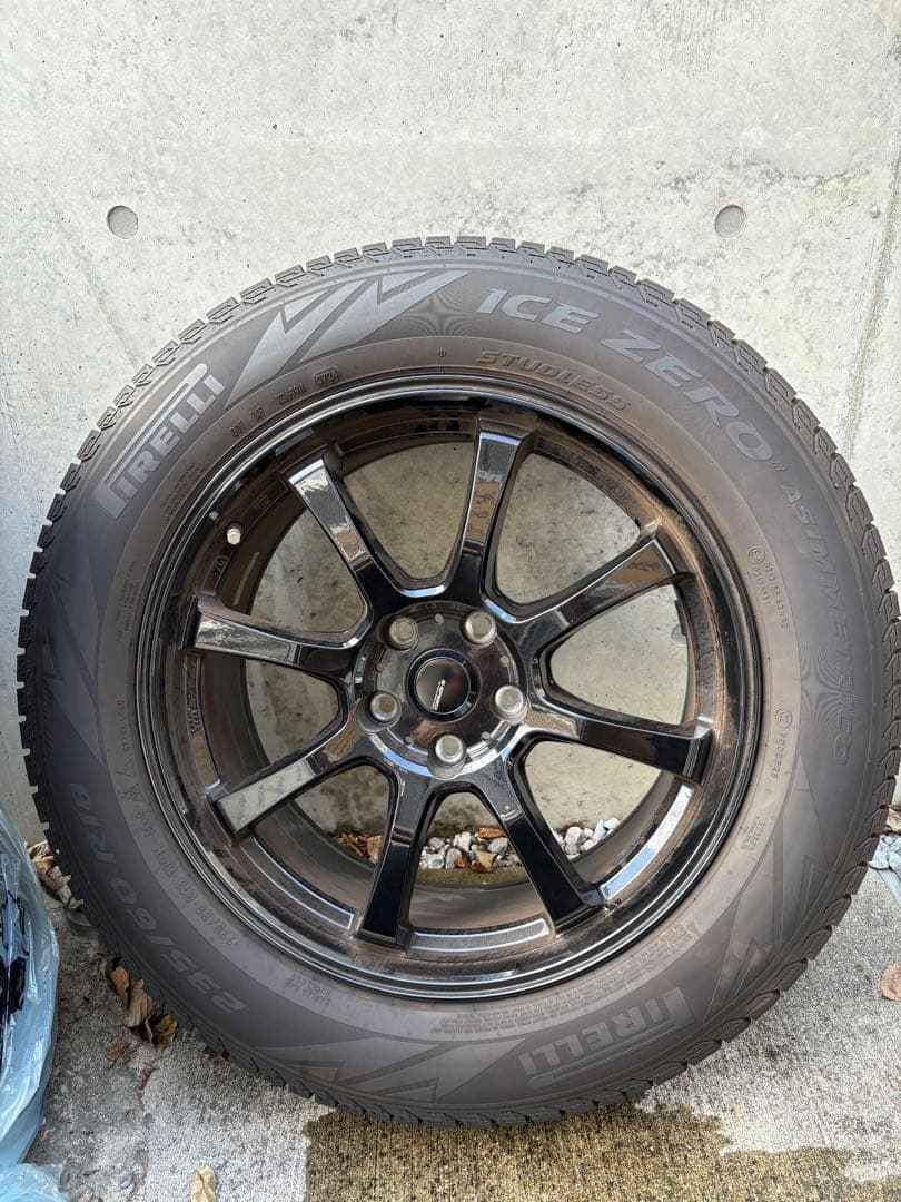 [n.t］235/60/R18 Pirelli Ice 24年製造
