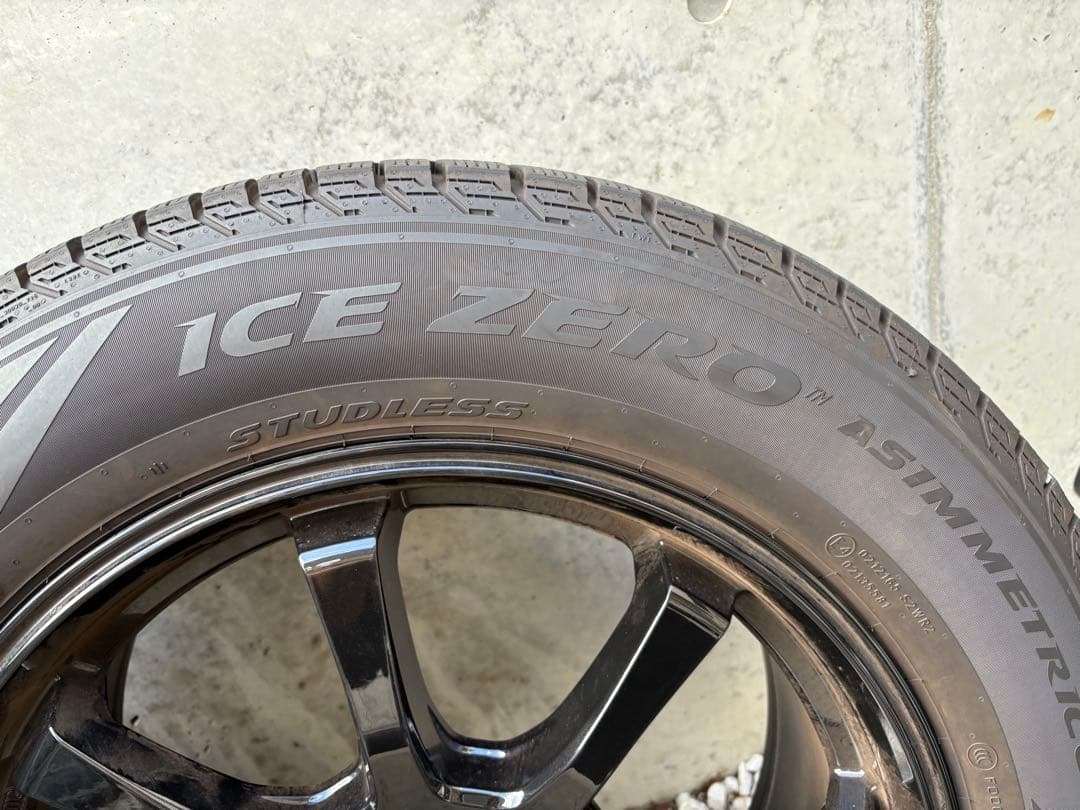 [n.t］235/60/R18 Pirelli Ice 24年製造