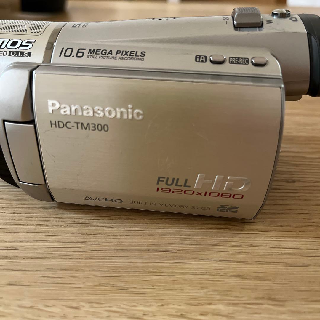 ビデオカメラ Panasonic HDC-TM300