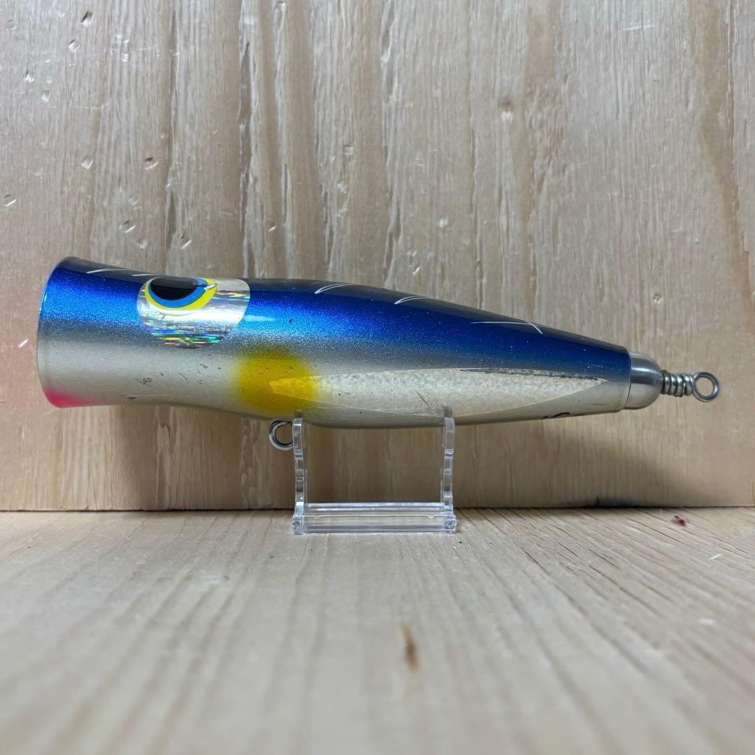 ハンマーヘッド　Cカップ