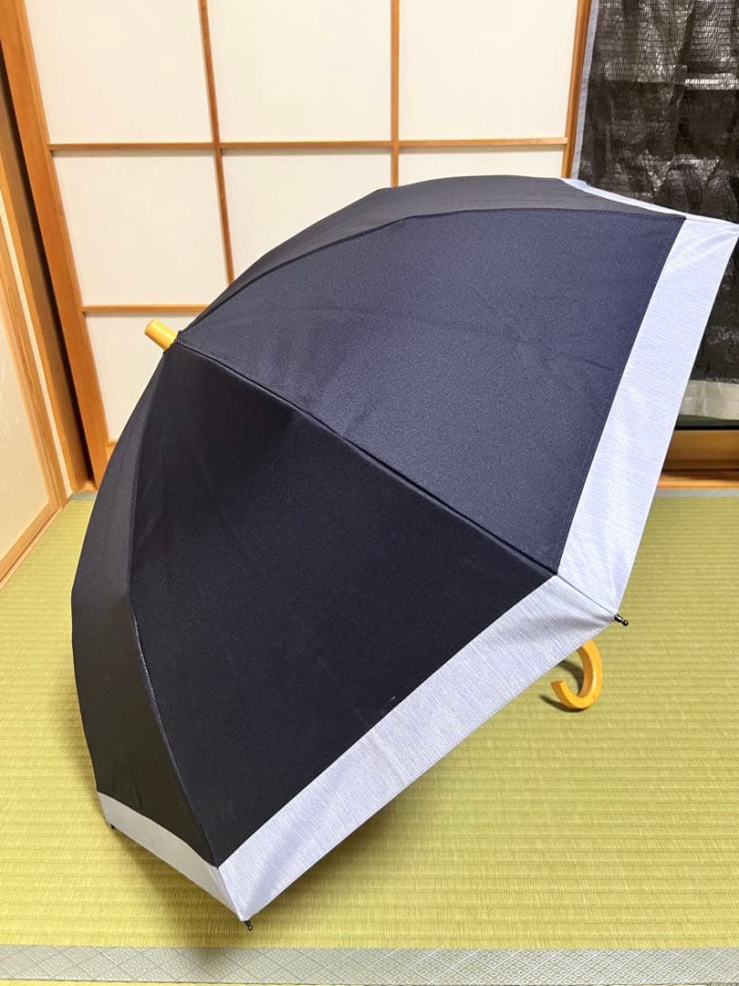 【美品】サンバリア100 折りたたみ日傘【2段折タイプ】