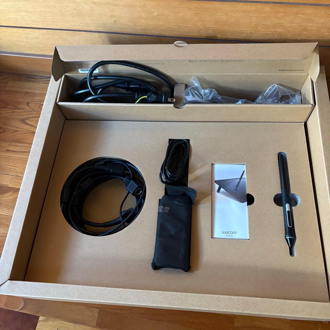 Wacom Cintiq 16 液晶ペンタブレット 本体