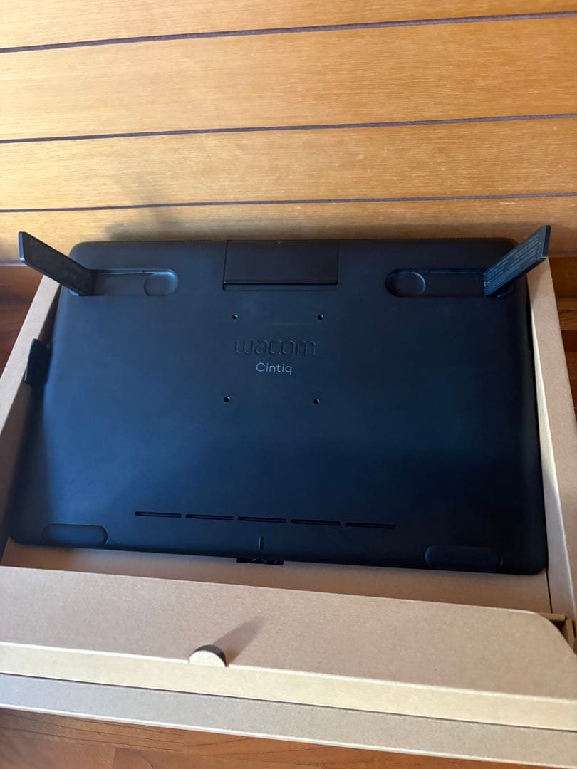 Wacom Cintiq 16 液晶ペンタブレット 本体