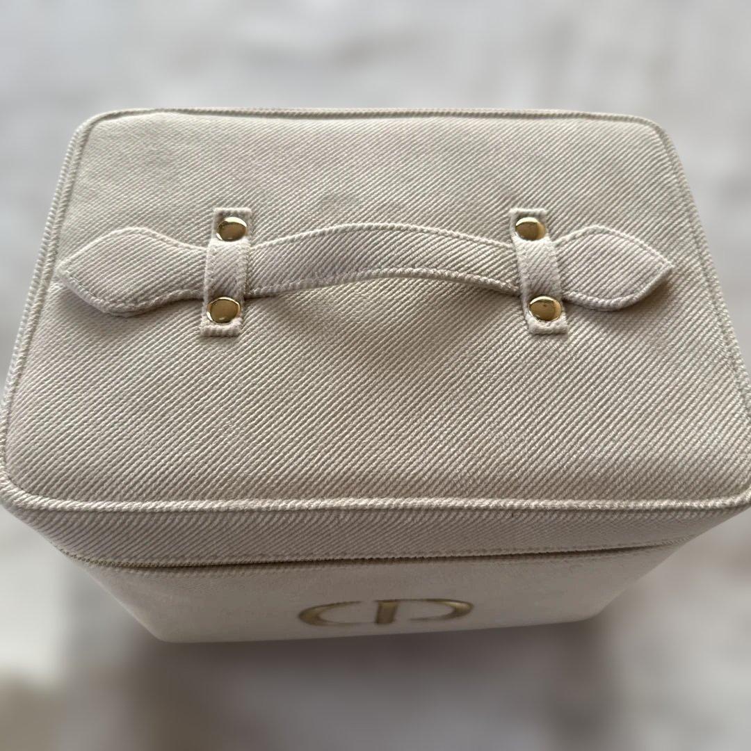 Dior 化粧品収納バニティー⭐︎ホワイト