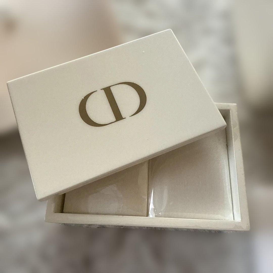 Dior 化粧品収納バニティー⭐︎ホワイト