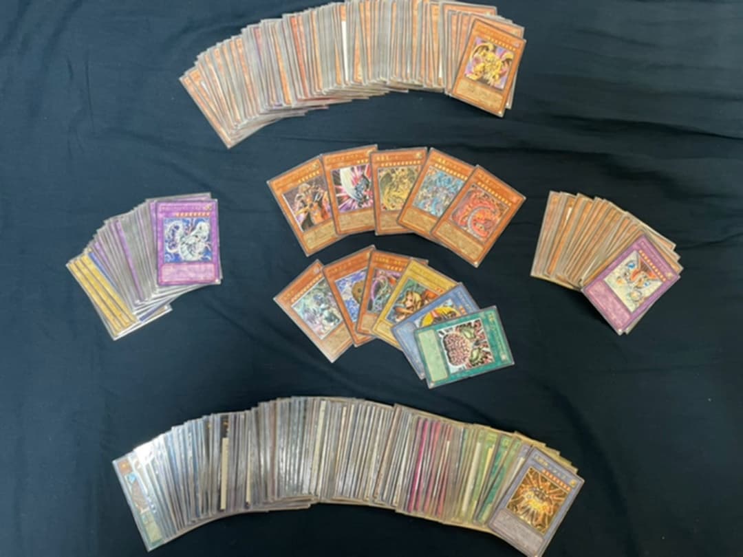 【引退・大量・即日配送】遊戯王　レリーフのみ　300枚以上　まとめ売り　重複あり