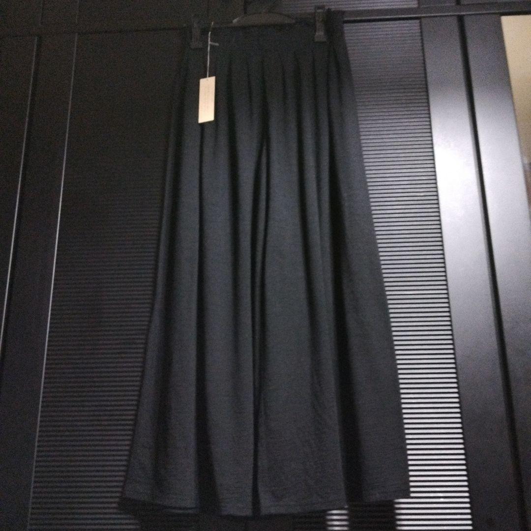 新品　ヨーガンレールのワイドパンツ