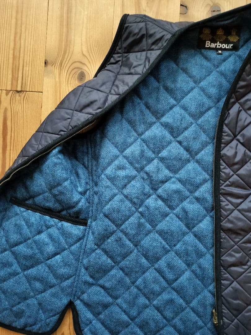 barbour リバーシブルキルティングベストネイビー　38