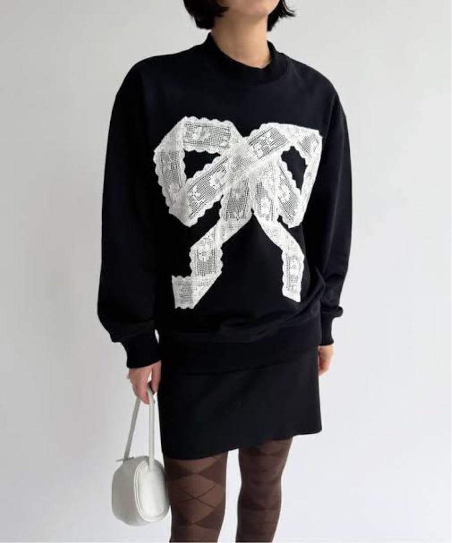 【Yuhan Wang for LULU】lace bow sweatshirt