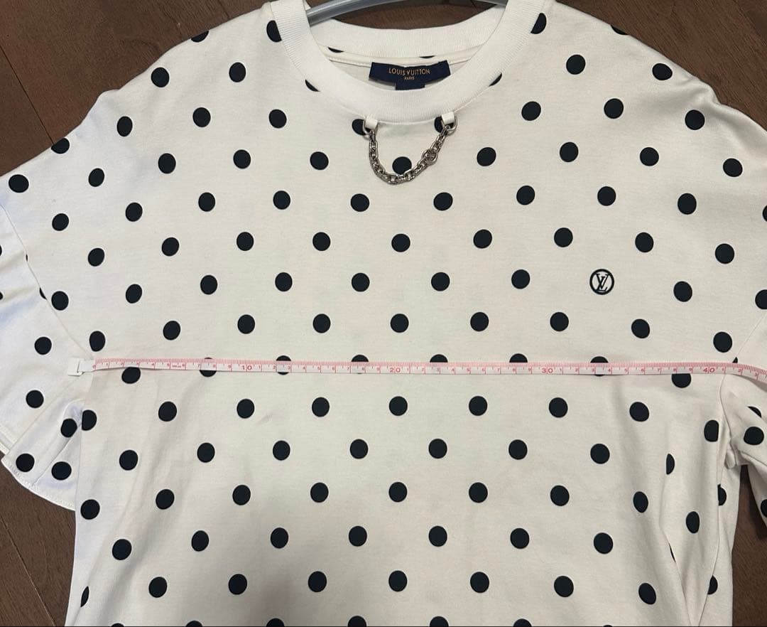 LOUIS VUITTON Tシャツ　元値15万円ほど　着丈Mサイズ相当