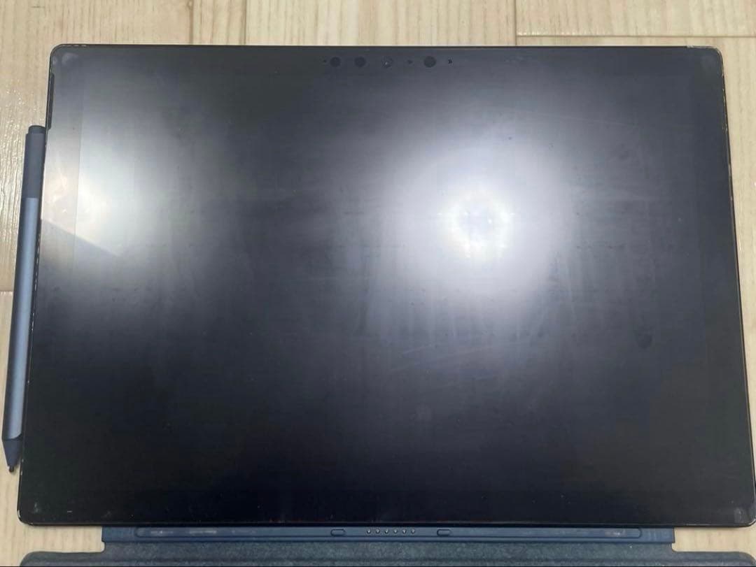 Surface Pro 7 本体、キーボード、ペン付属