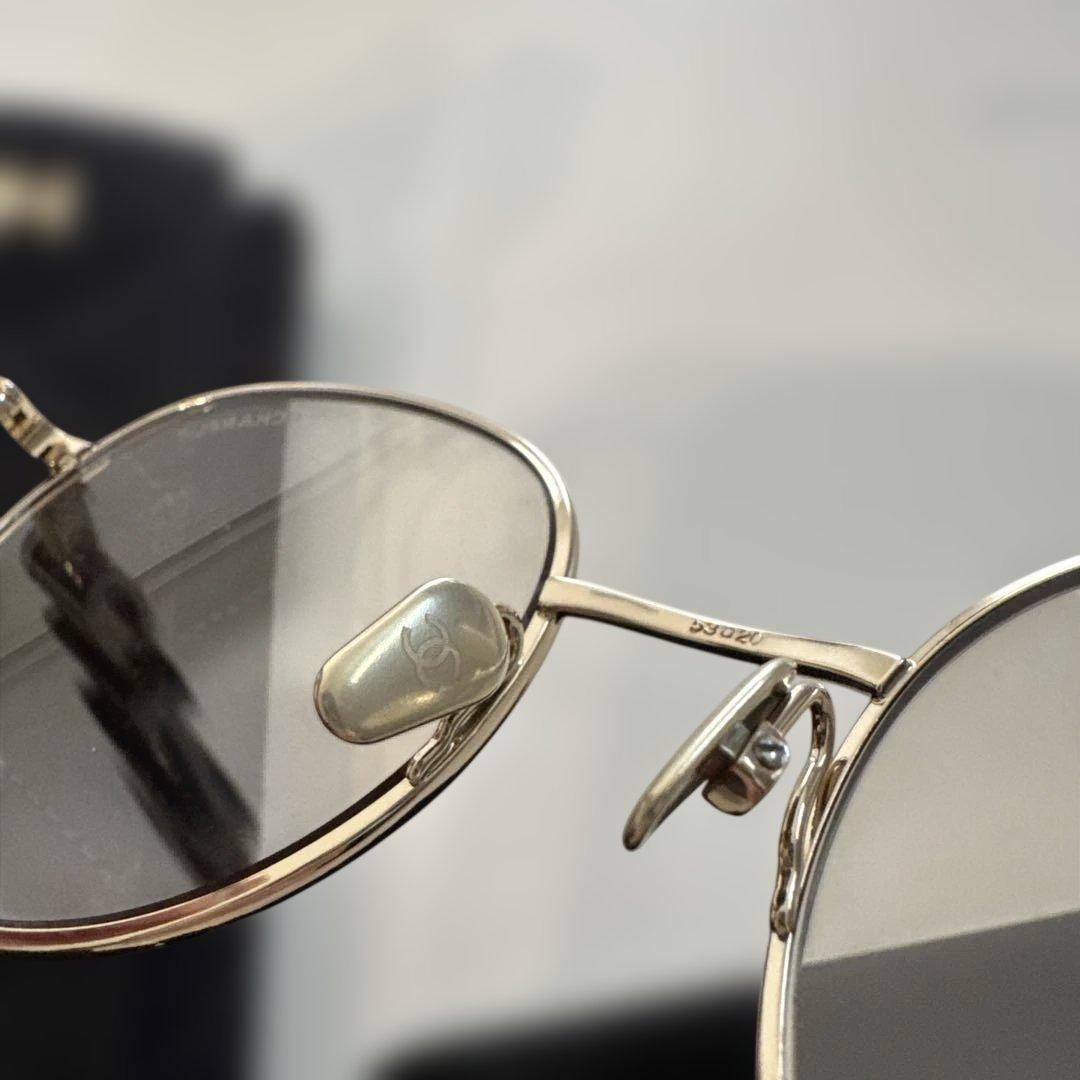 美品CHANEL ゴールドラウンドサングラス　シャネル