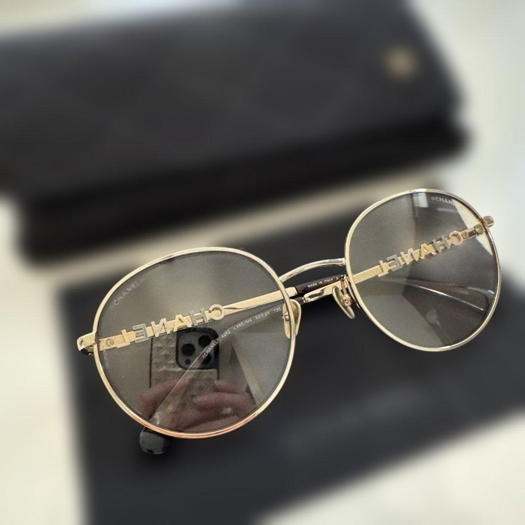 美品CHANEL ゴールドラウンドサングラス　シャネル